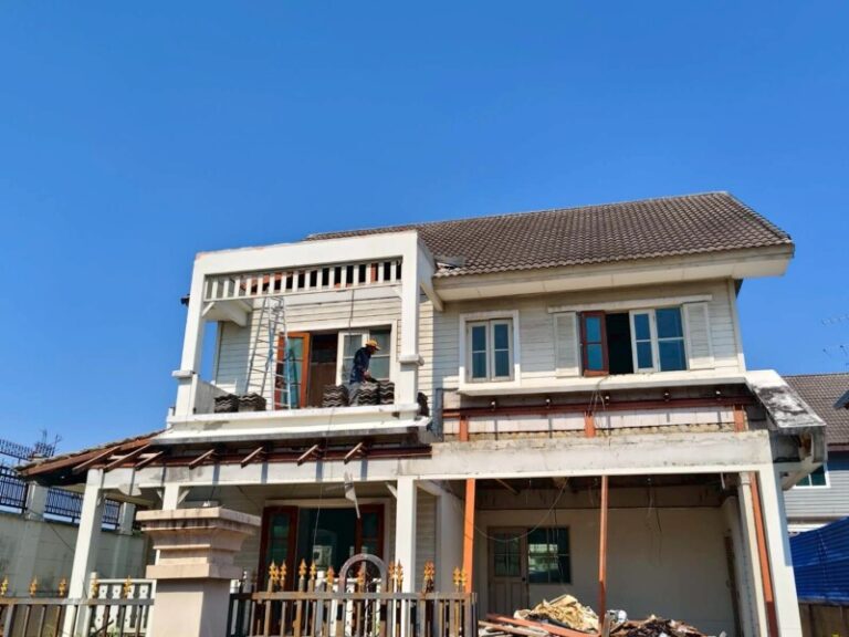 งานรื้อถอนและขนทิ้ง