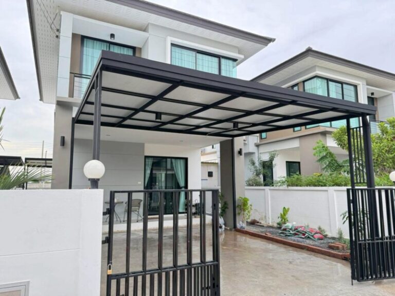 งานทำหลังคาโรงจอดรถ